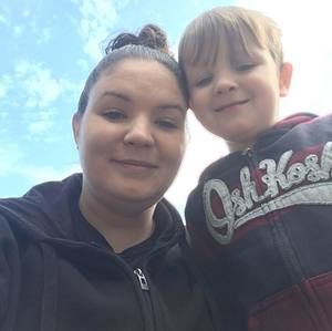 Meet your Posher, Cassandra